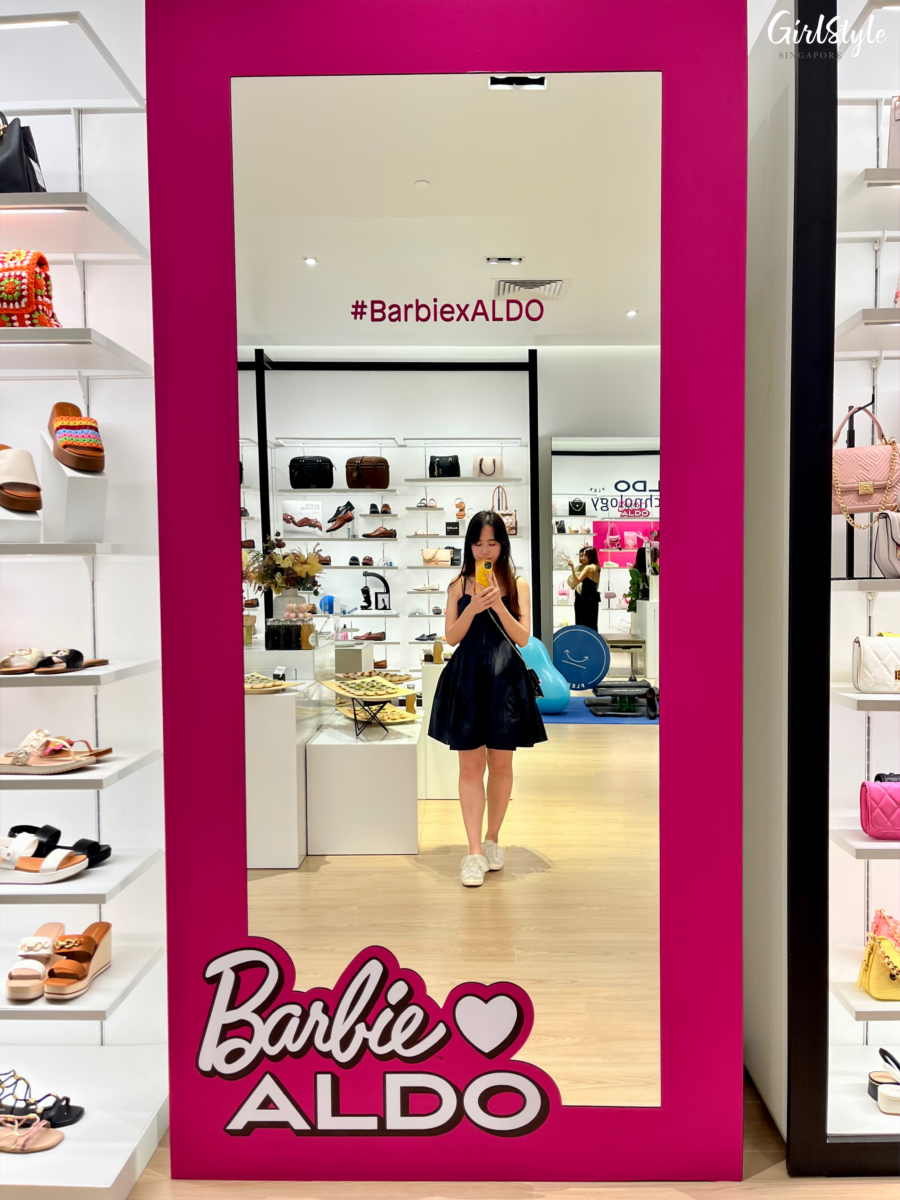 Barbie-themed mirror at ALDO VivoCity