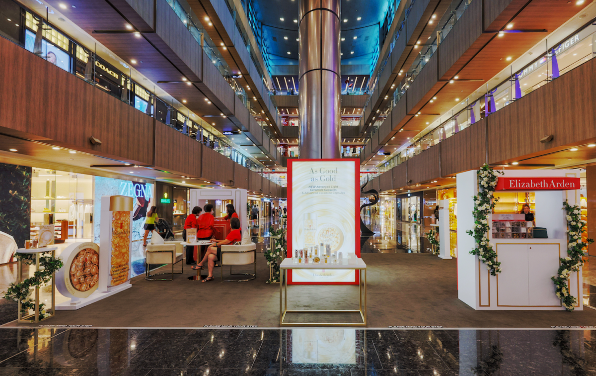 From now until 8 June at the Elizabeth Arden event at Metro Paragon, you can try out the Advanced Light Ceramide Capsules Strengthening & Refining Serum for yourself and speak to the brand’s beauty advisors.