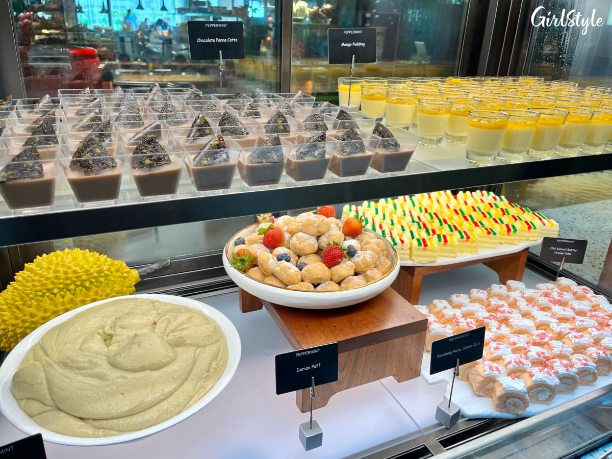 Petite Pastries and Verrines