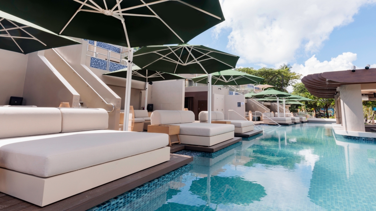 +Twelve Poolside Daybed