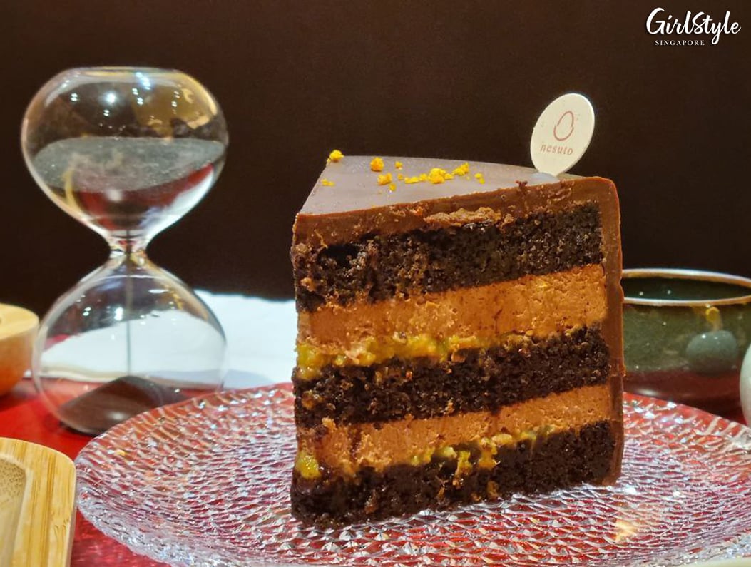 Nesuto's New Outlet At Jewel Changi Serves Up Cakes, Bonbons