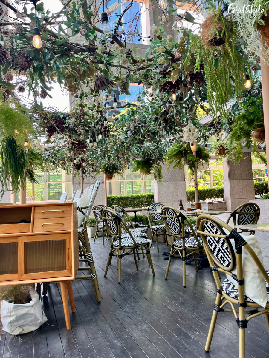 Alfresco seating area at Nico Cafe @ Wheelock Place