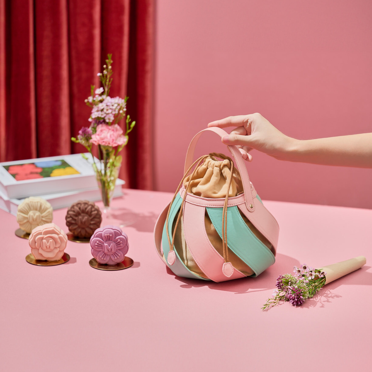 Mdm Ling Bakery Signature Assorted Baked Skin Mooncakes