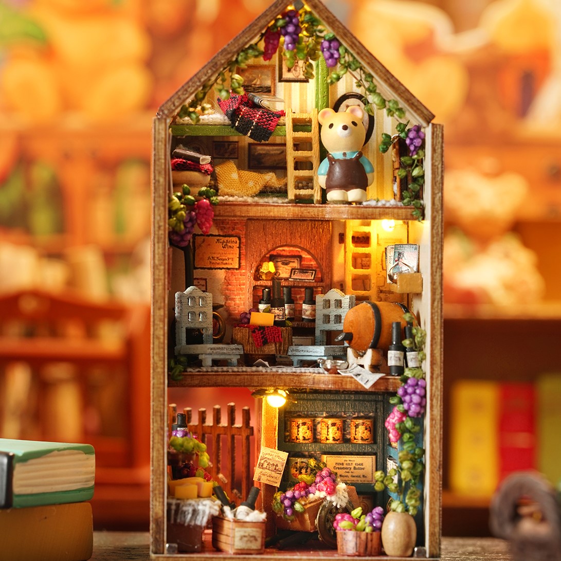 DIY dollhouse kit from Blue Stone Craft