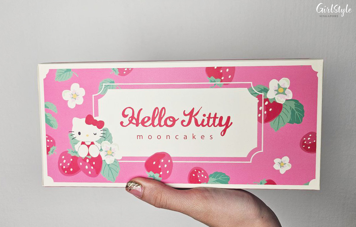 Sanrio Hello Kitty Mooncake + Cooler Bag