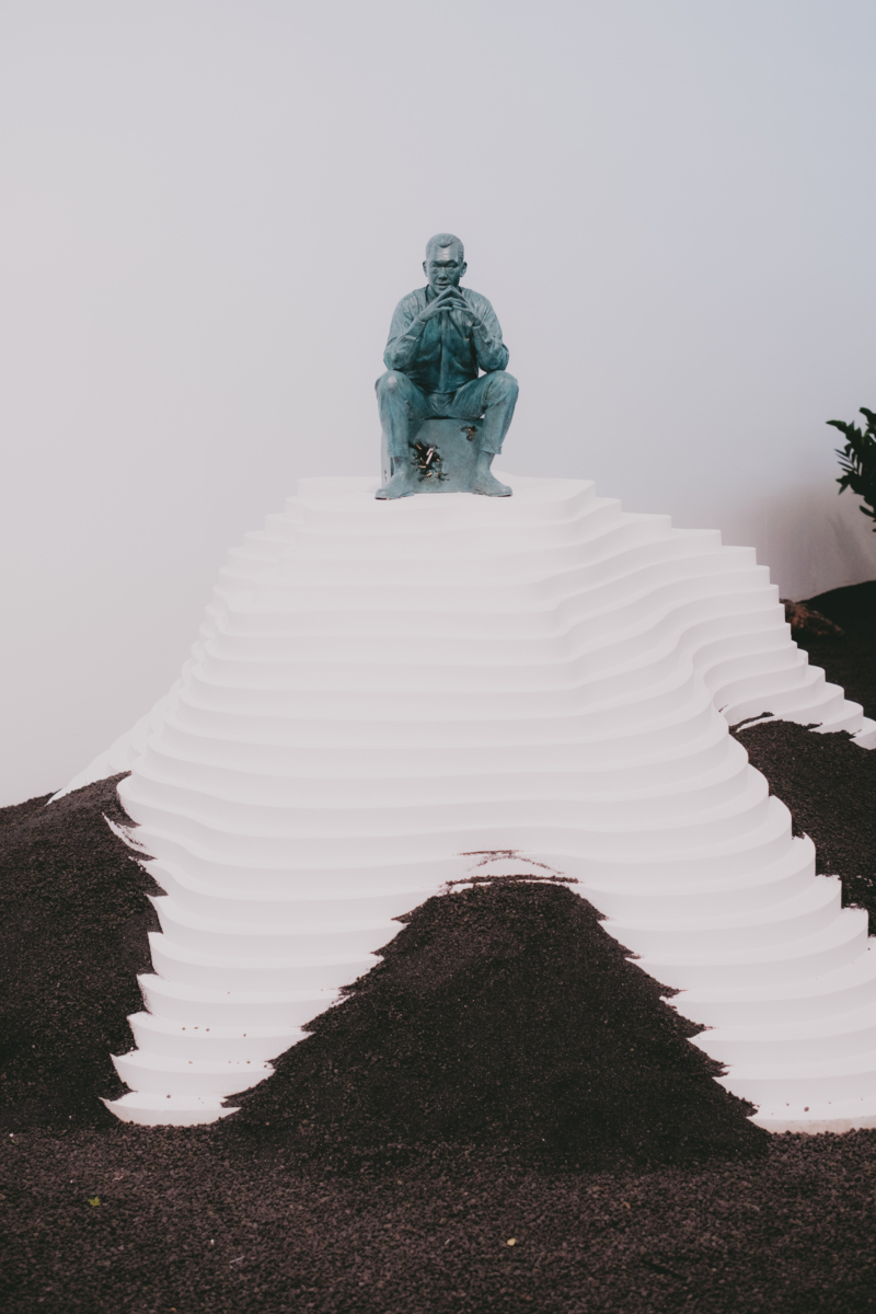 Eroded Bronze LKY Full Body