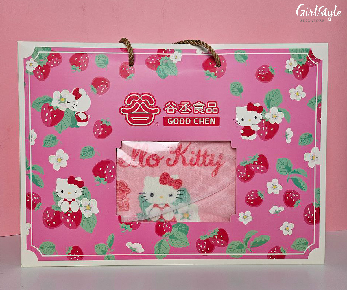 Sanrio Hello Kitty Mooncake + Cooler Bag