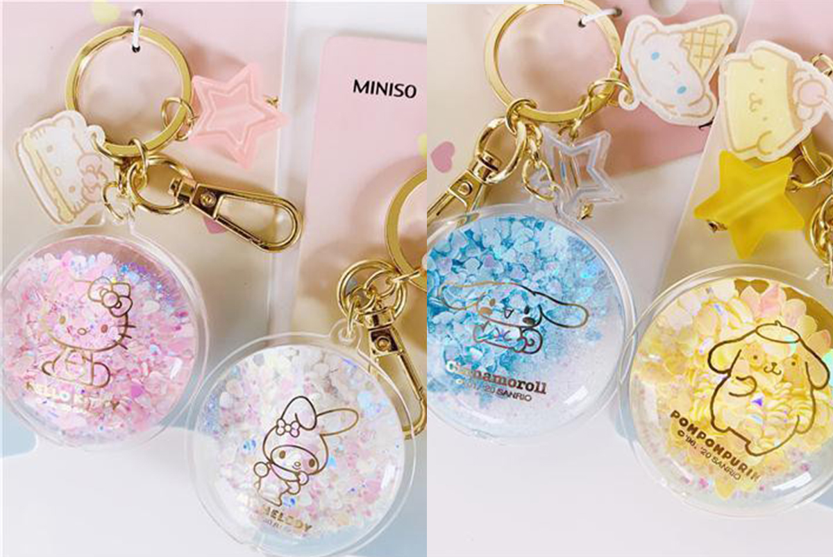 Glitter-Filled Clear Transport Charm