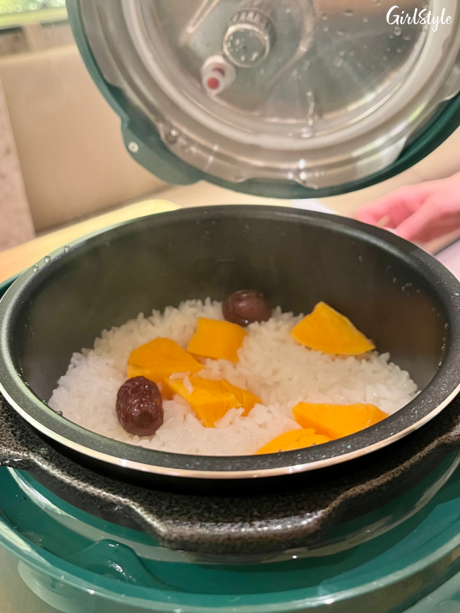 Wuchang Steamed Rice with Sweet Potato & Red Dates at Nong Geng Ji