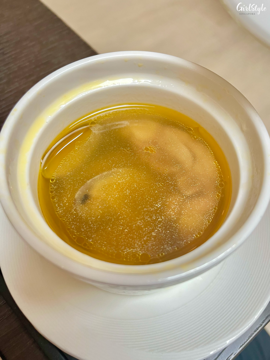 Preserved Chilli Clam and Chicken Soup