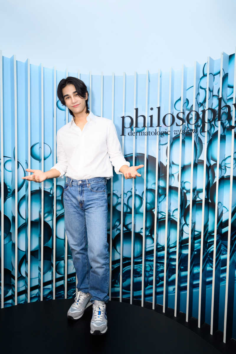 Jeff Satur at the philosophy pop-up @ ION Orchard