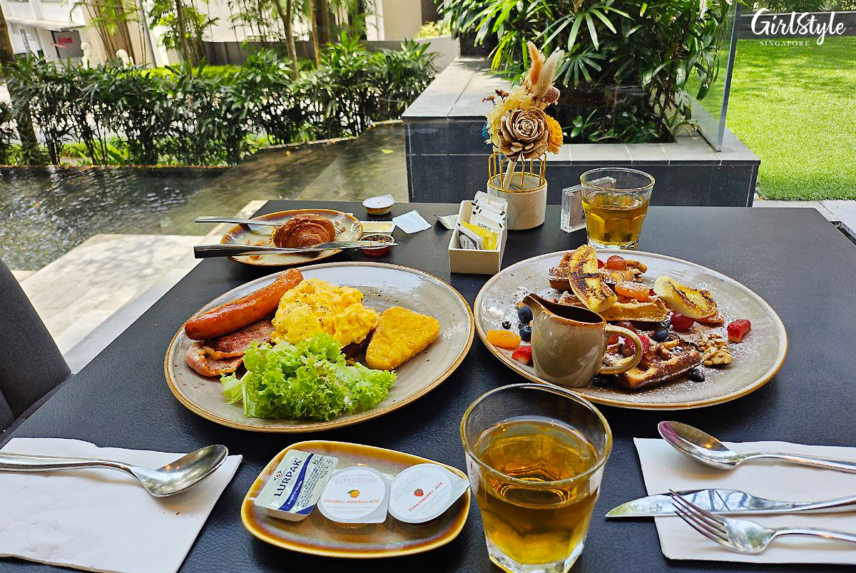 Quincy Hotel Singapore breakfast