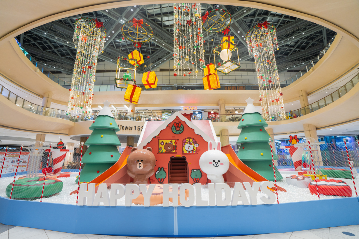LINE FRIENDS Holiday Wonderland at Suntec City