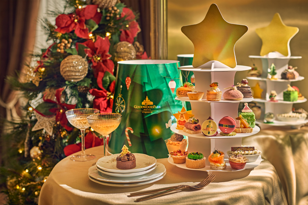 Goodwood Park Hotel's Christmas Tree 3-Tier Set 