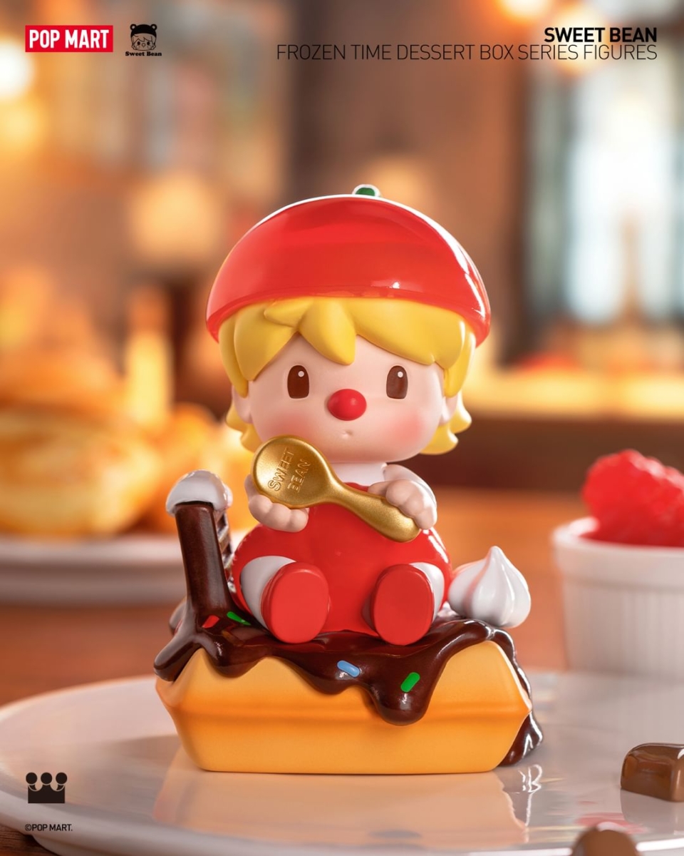 Sweet Bean Frozen Time Dessert Box Series Figure - Cherry Chocolate Waffle