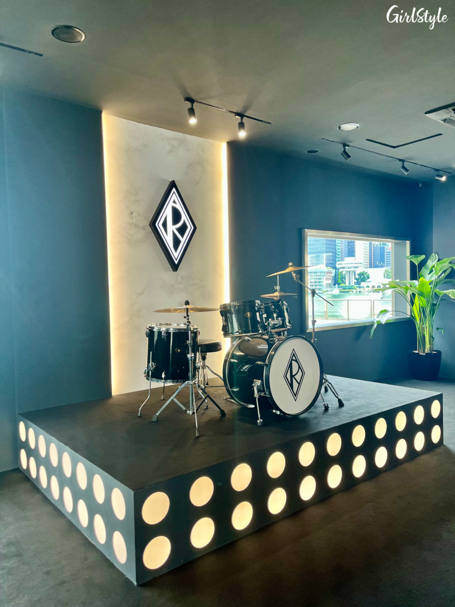 Ralph's Club Center Stage