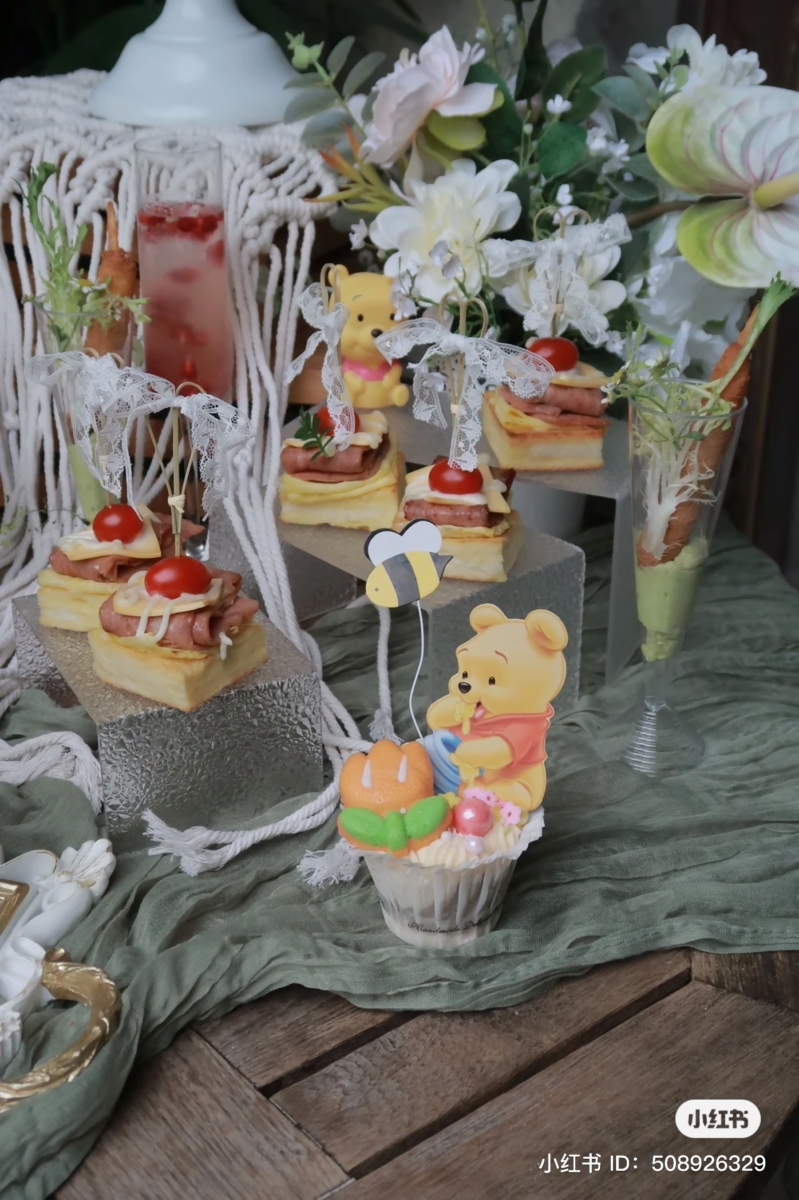 Winnie-the-Pooh-themed wedding food