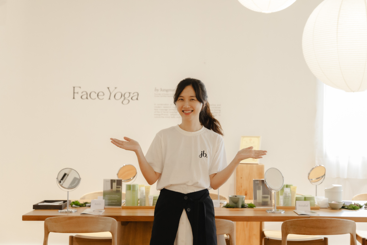 Jungmin Lee, the founder of Ksisters, is a Korea Certified Aesthetician and Licensed Face Yoga Instructor