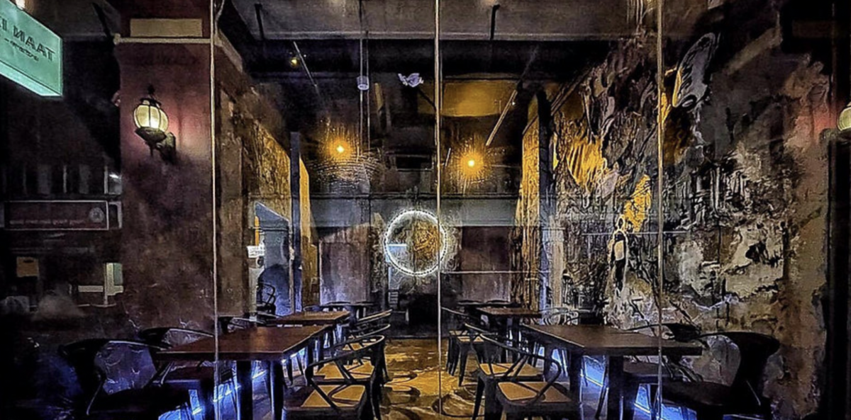 Taan Iza-Bar interior