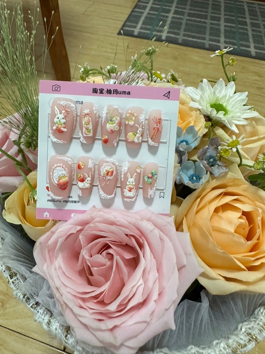 Bunny press-on nails