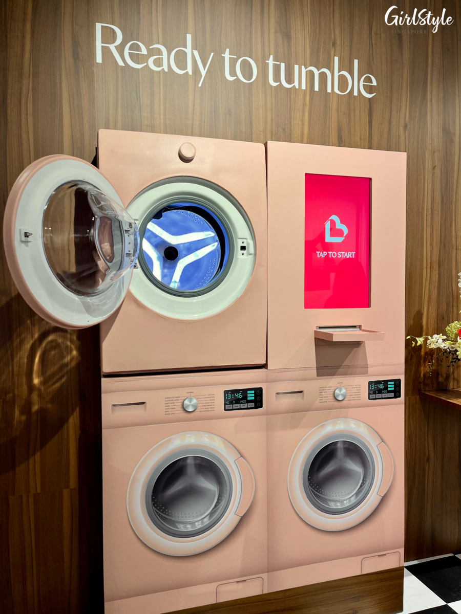 Laundry-style photo booth