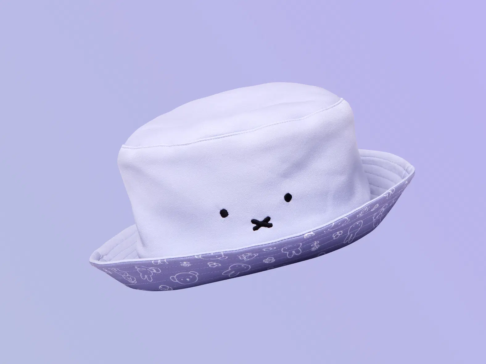 Reversible bucket hat
