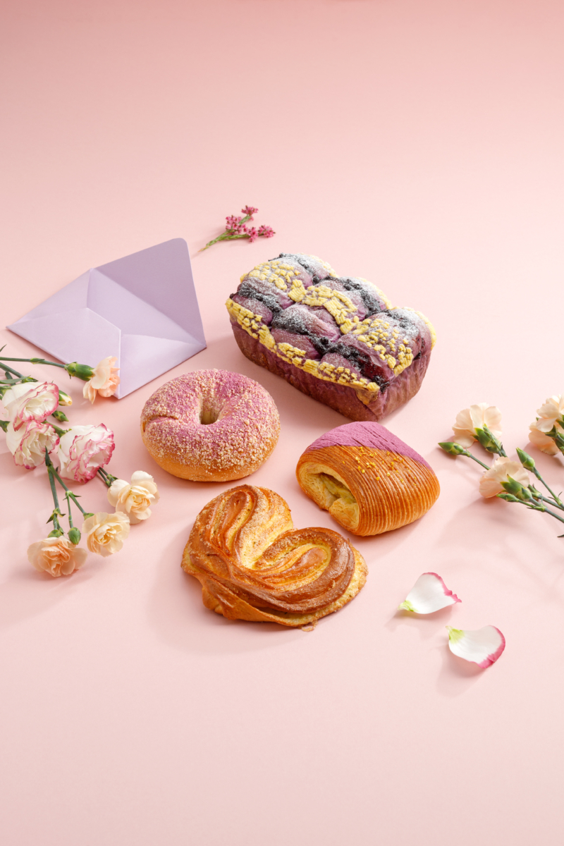 Love Beyond Words Mother’s Day buns