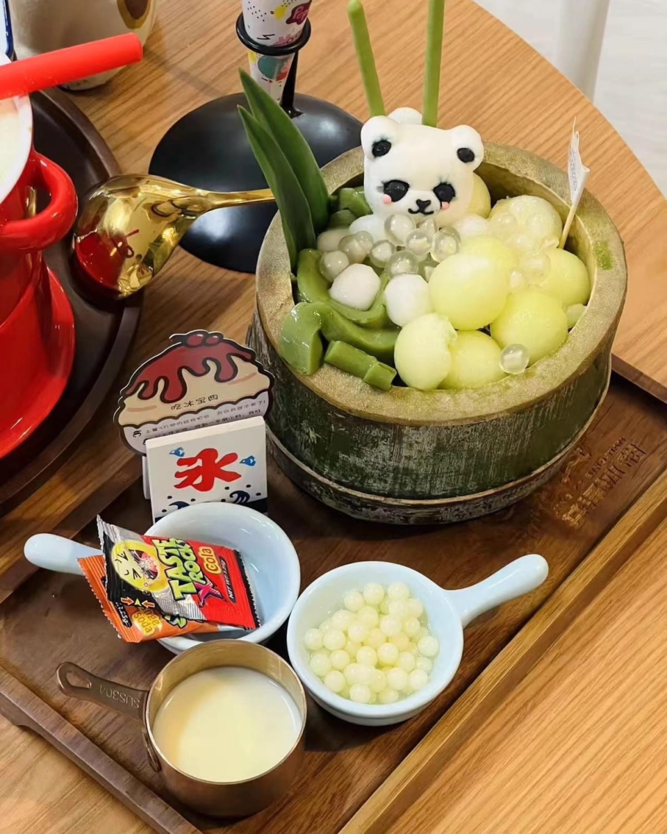 Panda Ice Tube Dessert