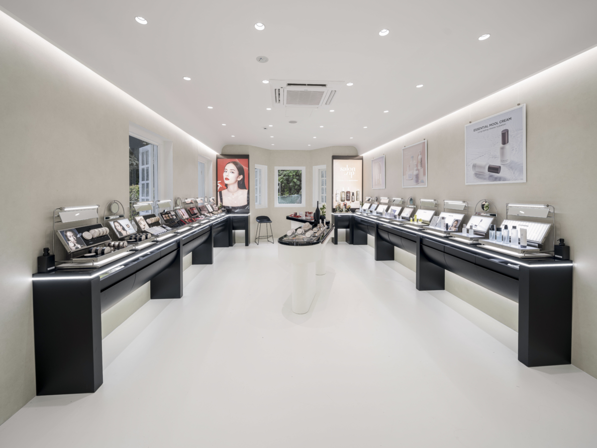 JUNGSAEMMOOL store at 27 Scotts Road
