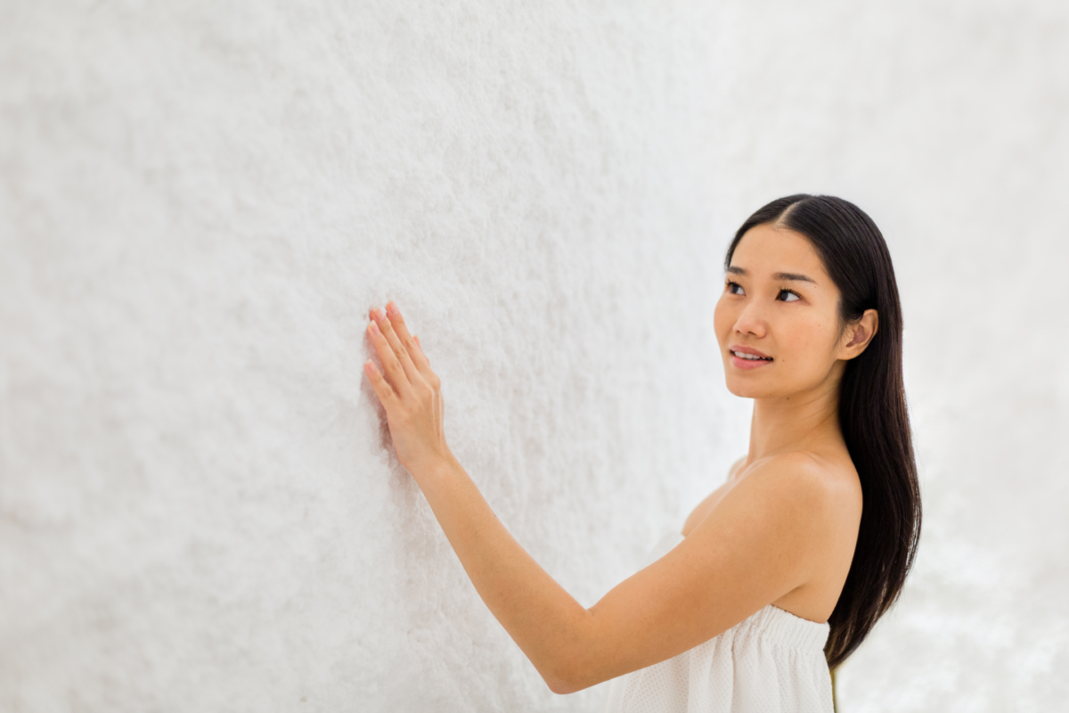 Treatment rooms have walls encrusted with sea salt crystals