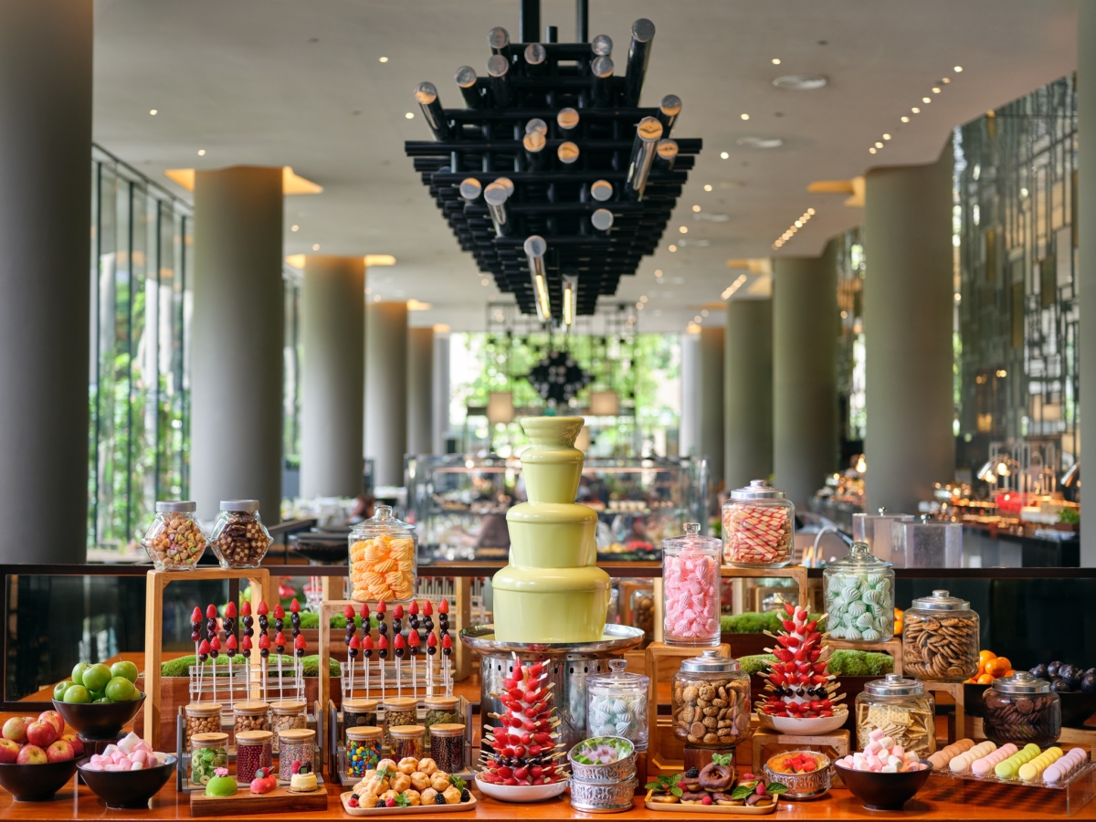 Lime Restaurant & Bar's buffet spread