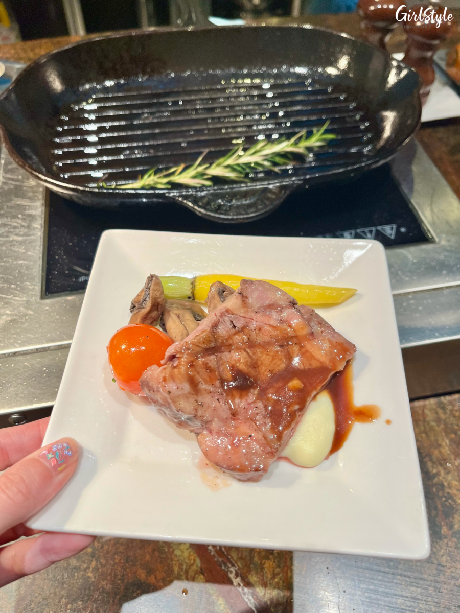 Sirloin Steak Live Station