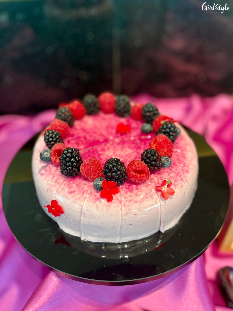 Sisley x Shangri-La Red Velvet Cake