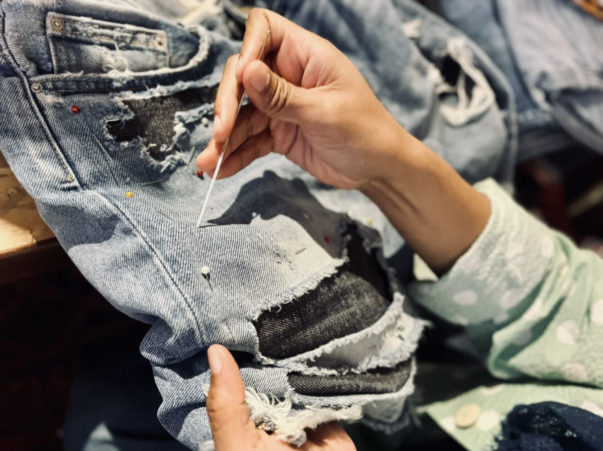 Mending workshop at Green-House 2024
