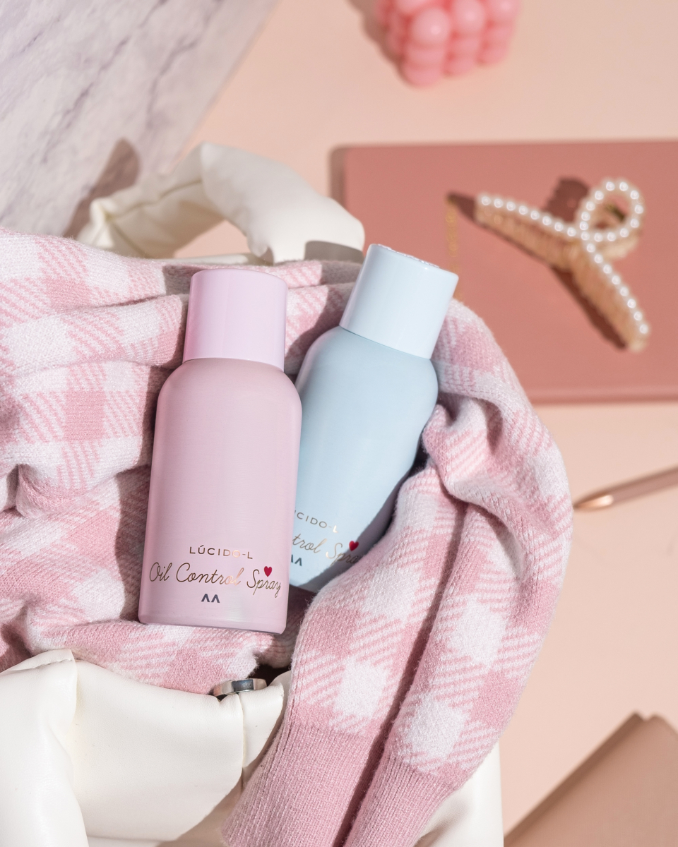 Oil Control Spray - Savon and the new Clear Fruity