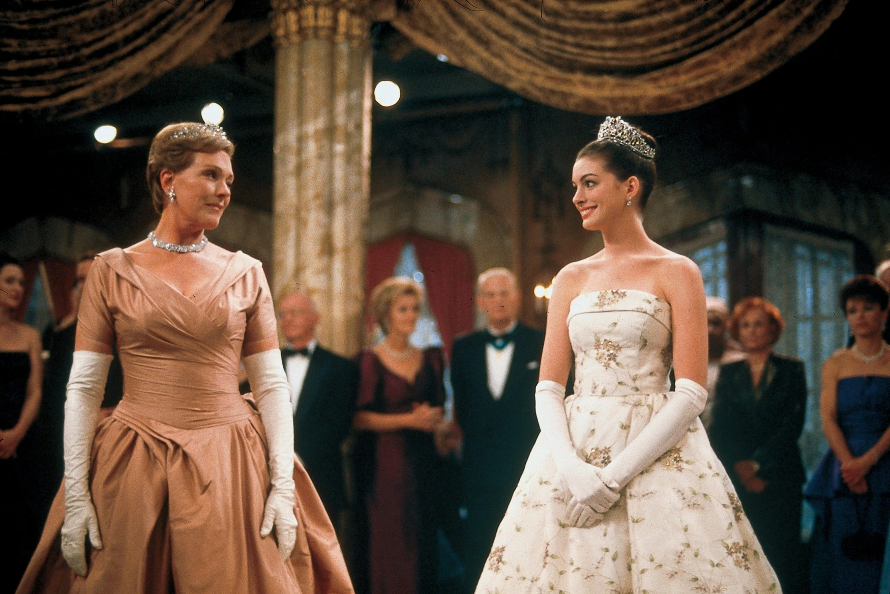 Julie Andrews and Anne Hathaway in The Princess Diaries