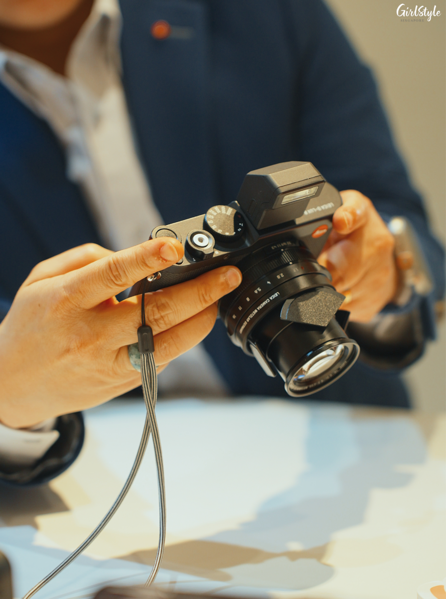 Guests testing Leica cameras