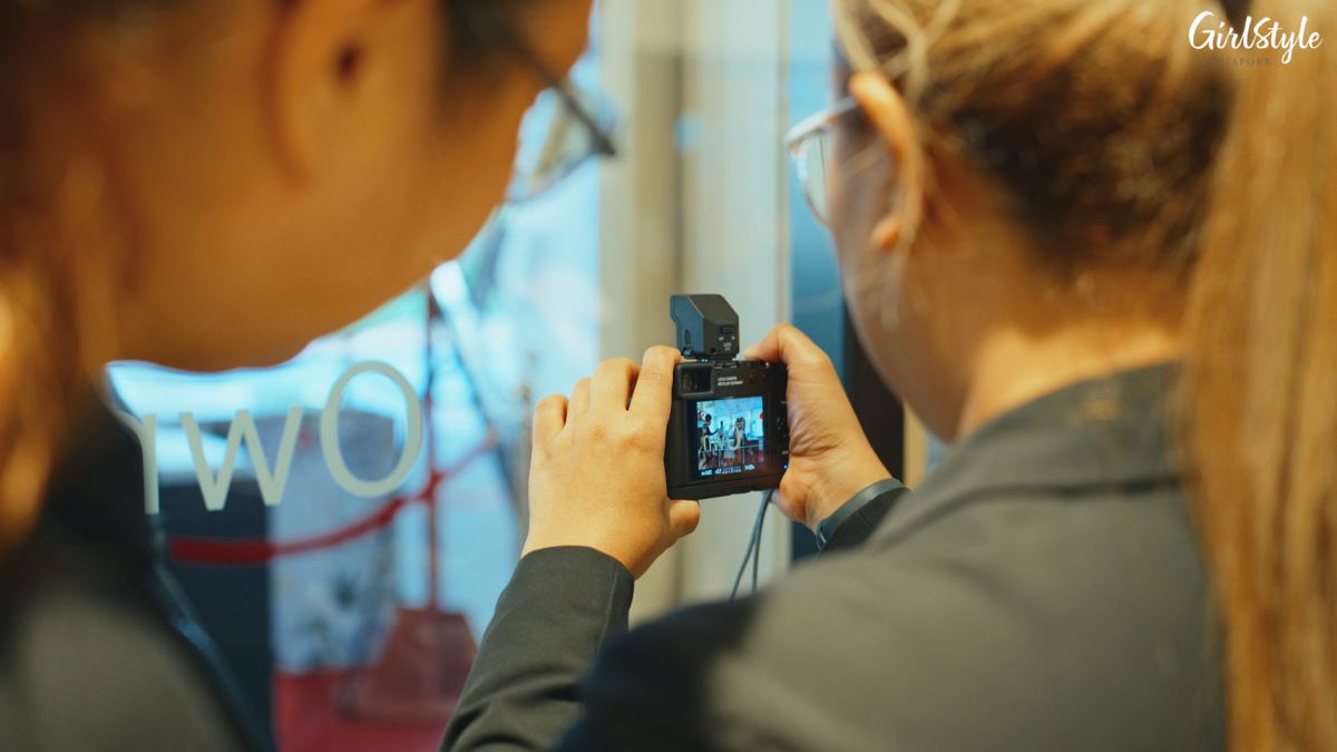 Guests testing Leica cameras