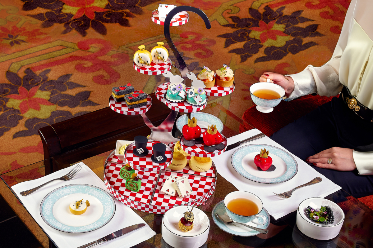 ALICE in WONDERLAND Afternoon Tea コラボ ティーポット