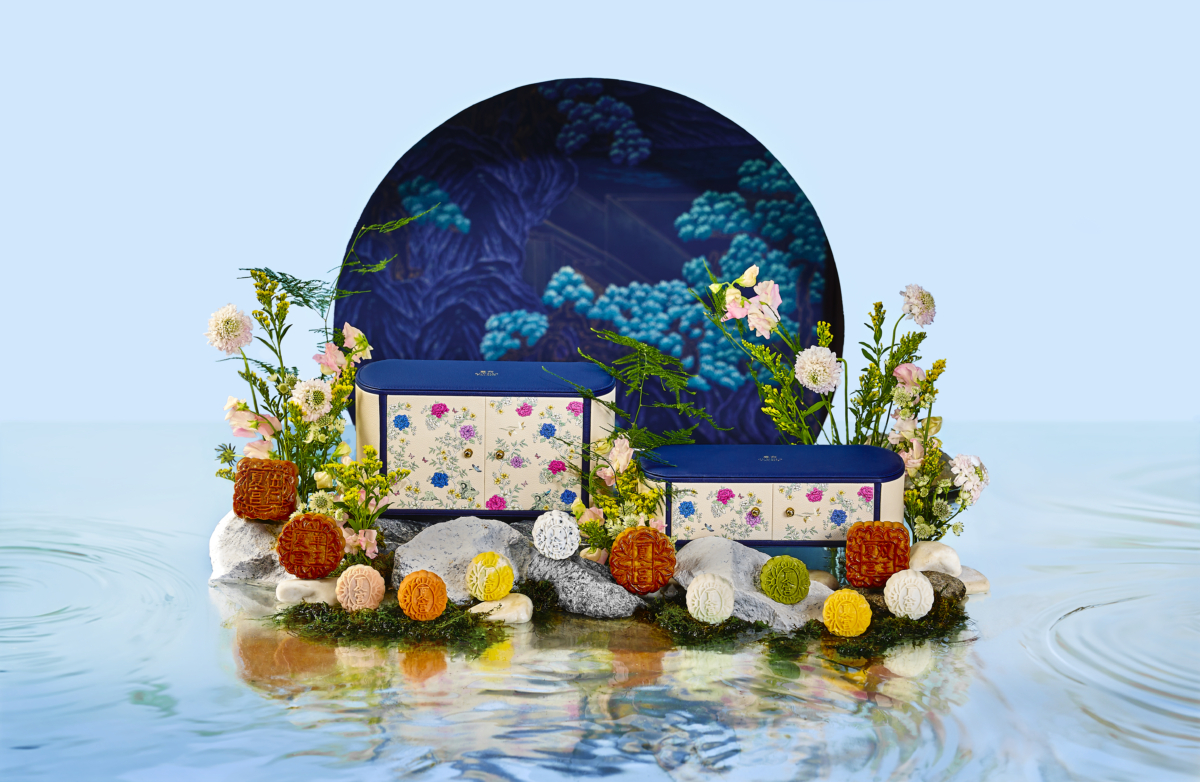 Reunion in Bloom Mooncake Collection