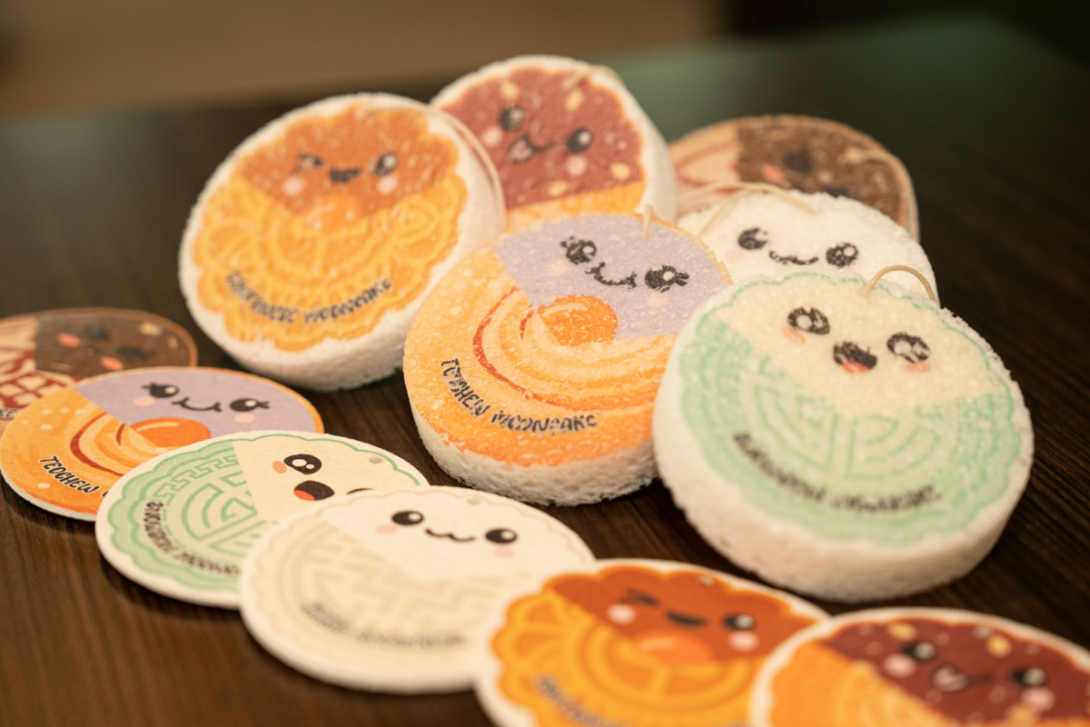 Free Mooncake sponges