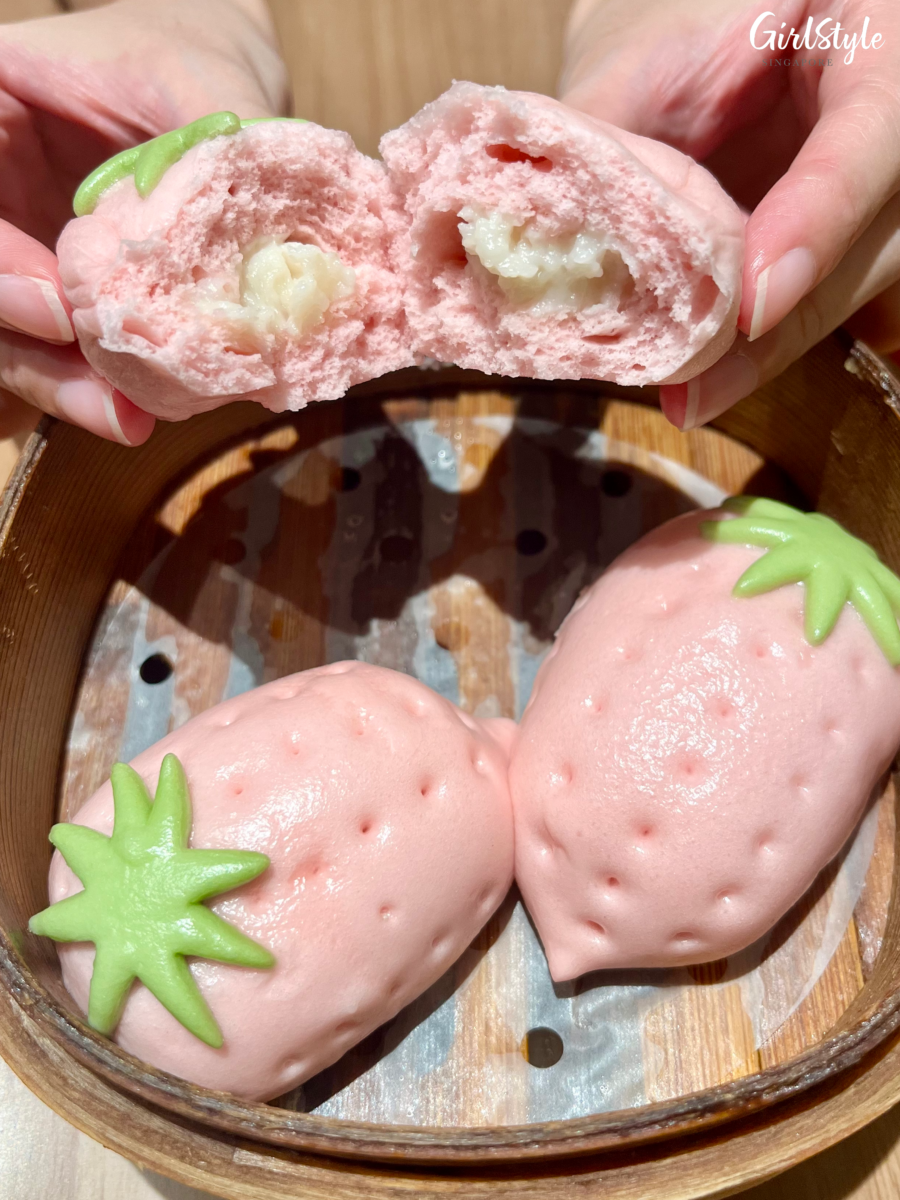 Free strawberry buns at Wo Wo Dian