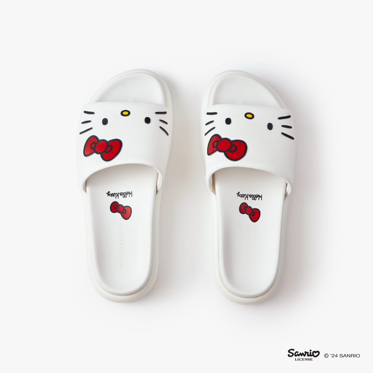 Hello Kitty Marshmallow Sandals in Kitty White