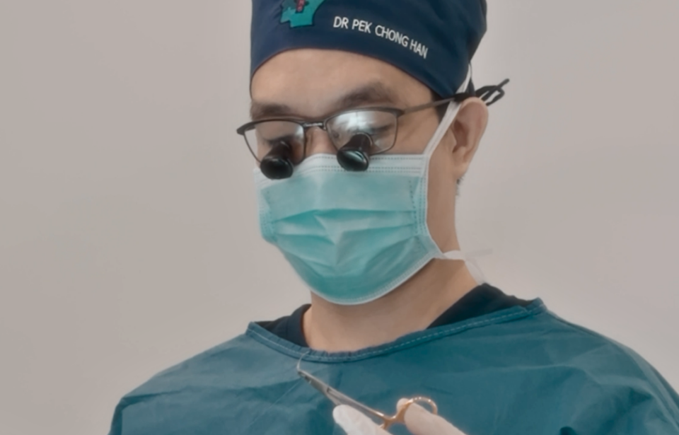 Correcting Ptosis via double eyelid surgery