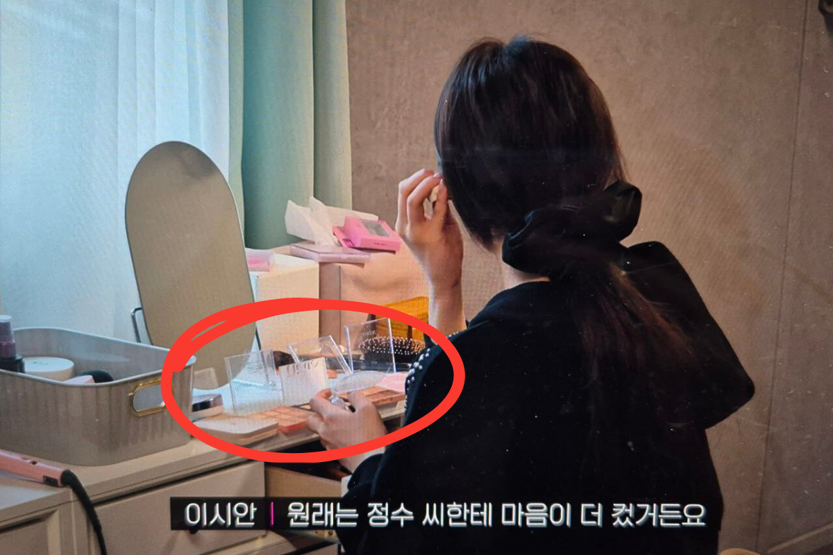 Dasique eye and cheek palettes