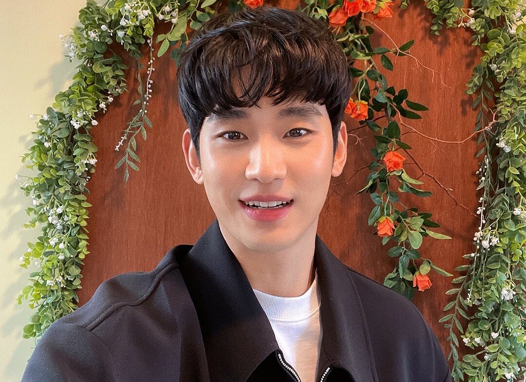 Kim Soo-hyun in December 2021