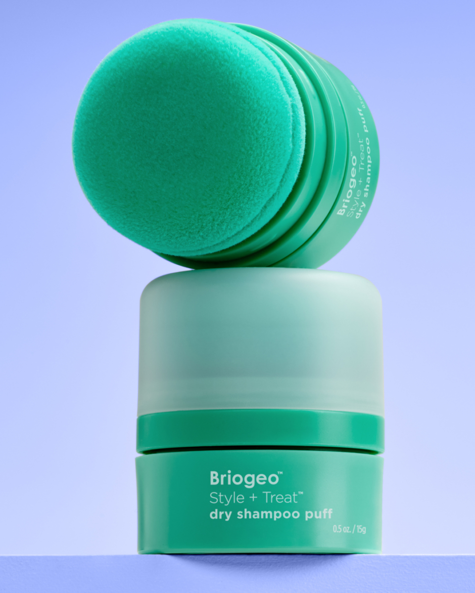 Briogeo Style + Treat Dry Shampoo Puff