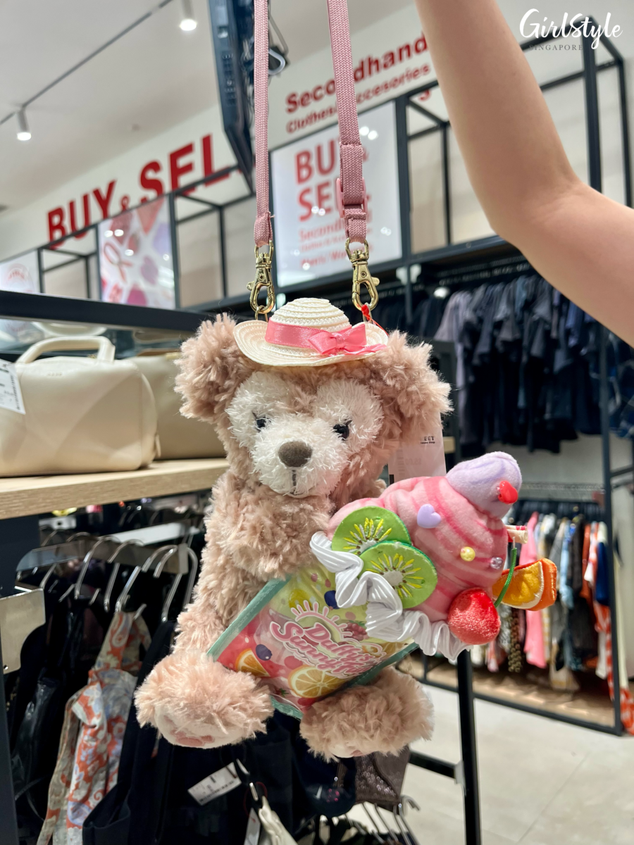 ShellieMay Plush Pass Case Holder