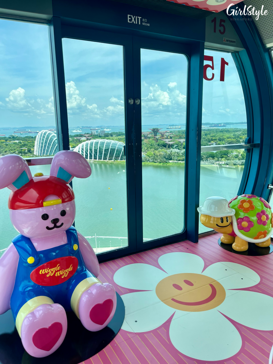 Wiggle Wiggle at Singapore Flyer