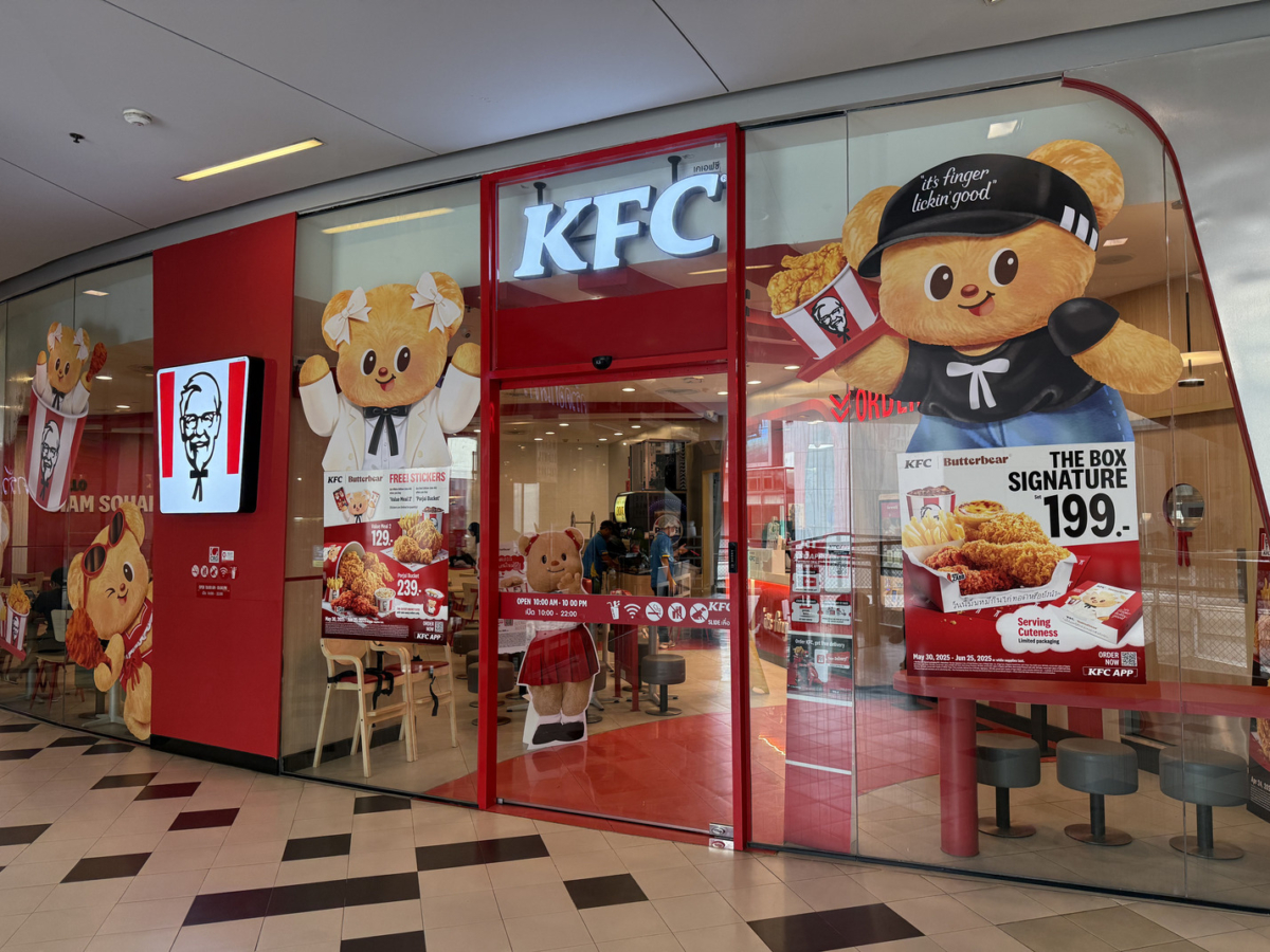 Butterbear decor at the KFC Siam Square One restaurant